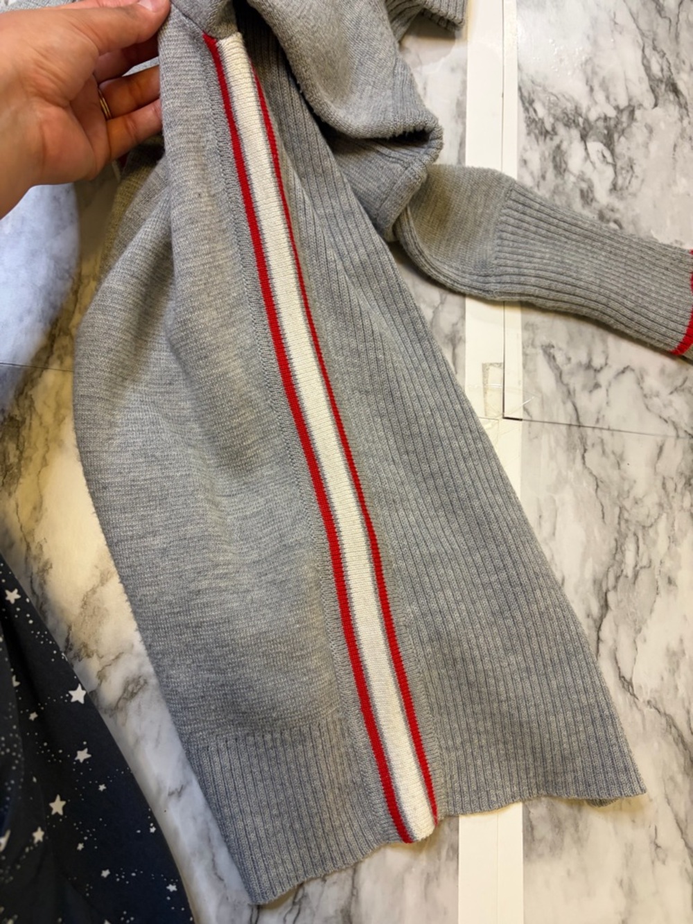 Athleta Light Gray Half-Zip Pullover Sweater with Red Trim blended wool size S - Picture 8 of 8